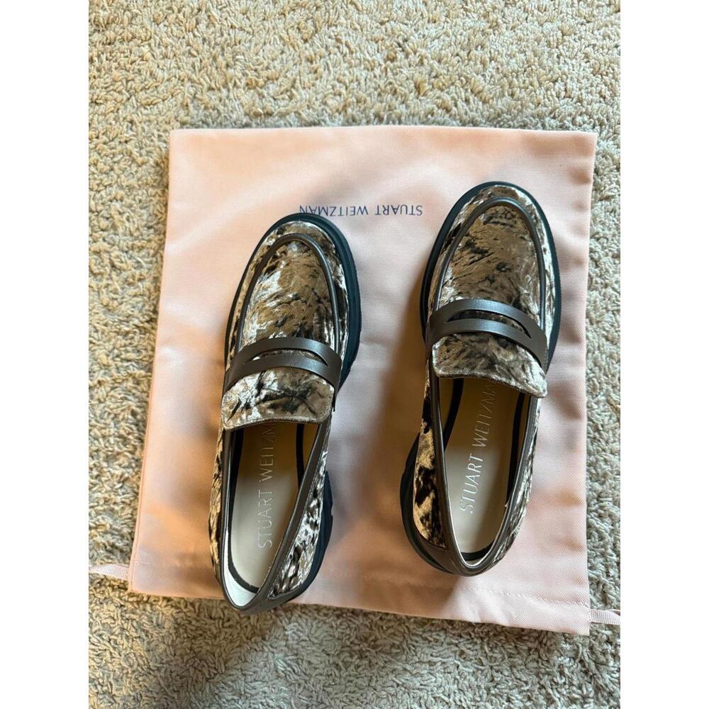 NWOT Stuart Weitzman - Truffle Brown Crushed Velvet Soho Loafers - Picture 4 of 5